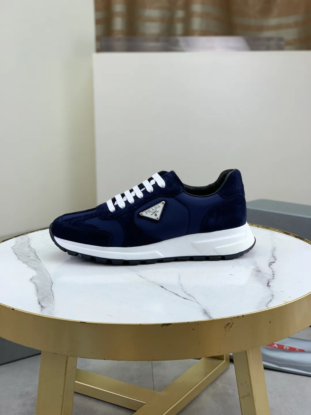 Men's men's shoes💰P580💰【New model】Top quality, new popular models on the official website, which will never go out of style for a century,🆘 The trendy brand (Prada) mainly promotes popular models, avant-garde and versatile fashionable men's shoes, private version molding, cowhide surface splicing 1:1 oil edge processing... fashionable and simple, original imported cowhide interior cowhide feet; the atmosphere and personality are more fashionable, eye-catching and pursuing class. It will subvert old ideas and be a must-have for fashionistas who want to spend time with you! Must keep it! High-end comfort, high-end quality workmanship. Size: 38-44 Various colors available. full package
